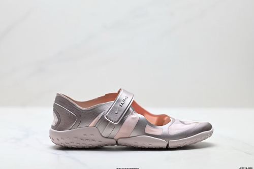 Footwear 242244168