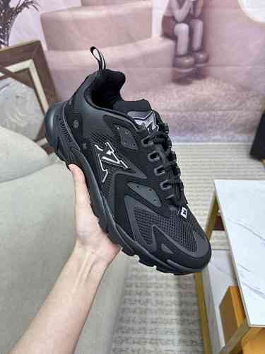 Louis Vuitton Trainer - 183355090