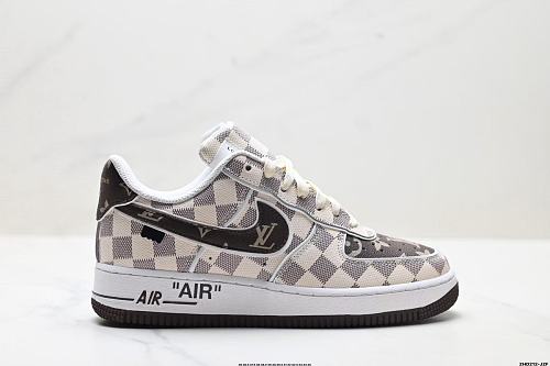 Footwear 241799176