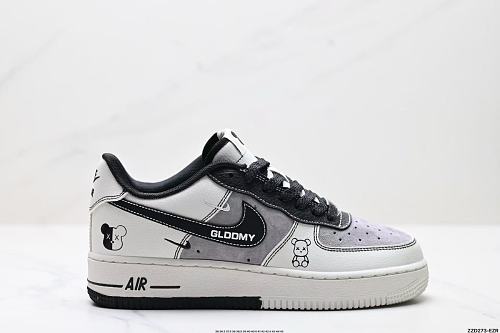 Footwear 241809500