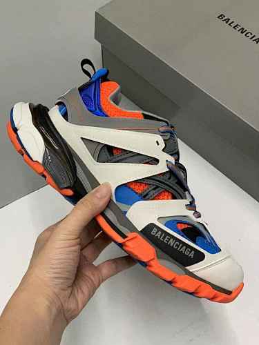 BALENCIAGA Sneakers - 183340318