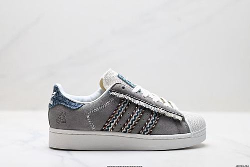 Footwear 242241918
