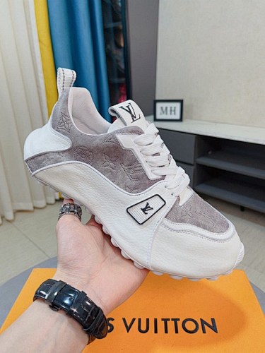 Louis Vuitton Trainer - 183353507