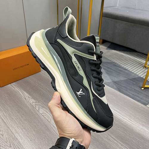Louis Vuitton Trainer - 183359576
