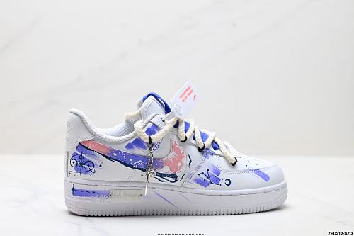 Footwear 241797454