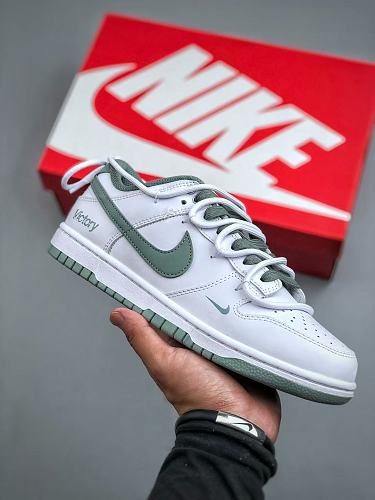 Footwear 241816022