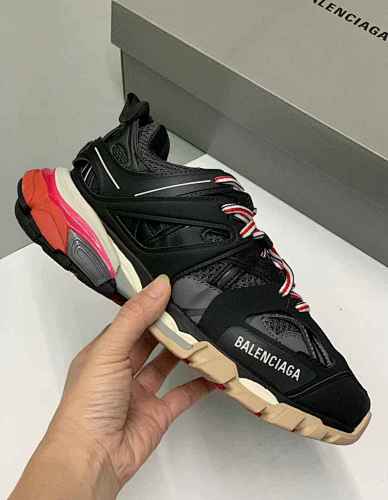 BALENCIAGA Sneakers - 183335979