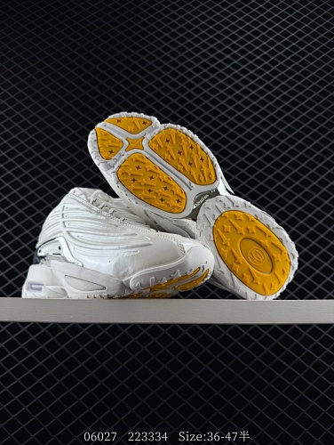 NIKE HOT STEP - 201506136