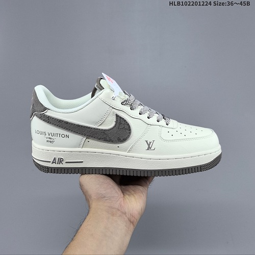 Footwear 244549137
