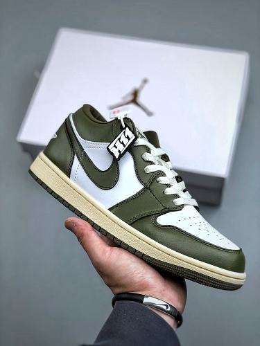 Footwear 242239921