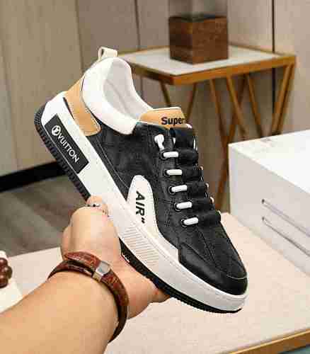 Louis Vuitton Trainer - 183467327