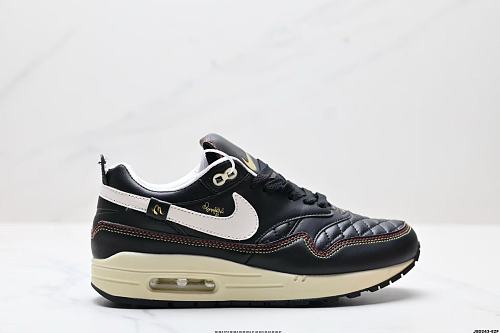 Footwear 242244481