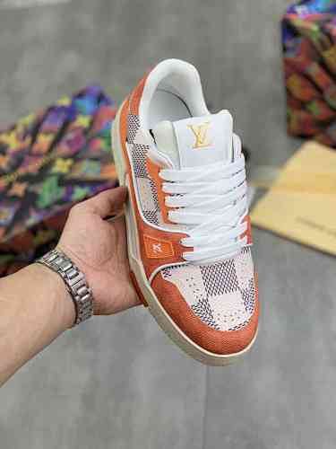 Louis Vuitton Trainer - 183467450