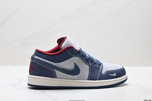 Footwear 242239513