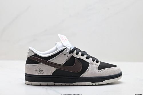 Footwear 241790590