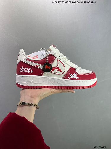 Footwear 241798000