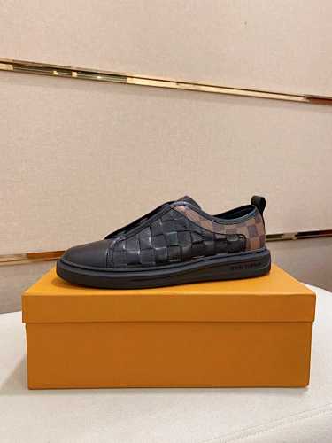 Louis Vuitton Trainer - 183352055