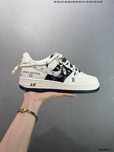 Footwear 241808821