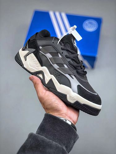 Footwear 242243920