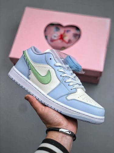 Footwear 242239176
