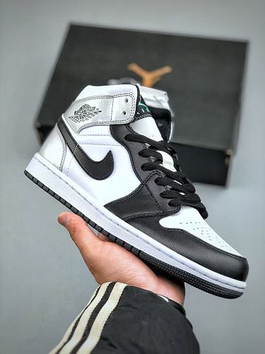 Footwear 242241161