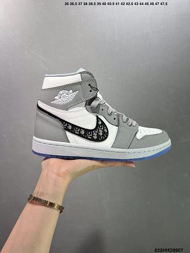Footwear 242241565