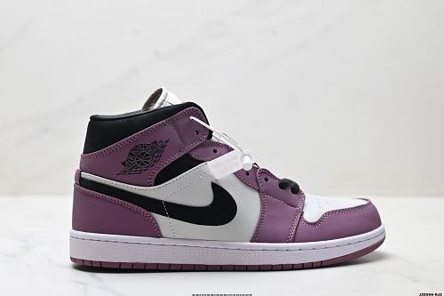 Footwear 242240643