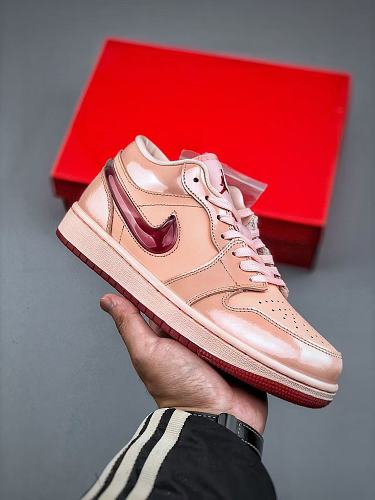 Footwear 242241114