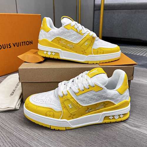 Louis Vuitton Trainer - 183359458