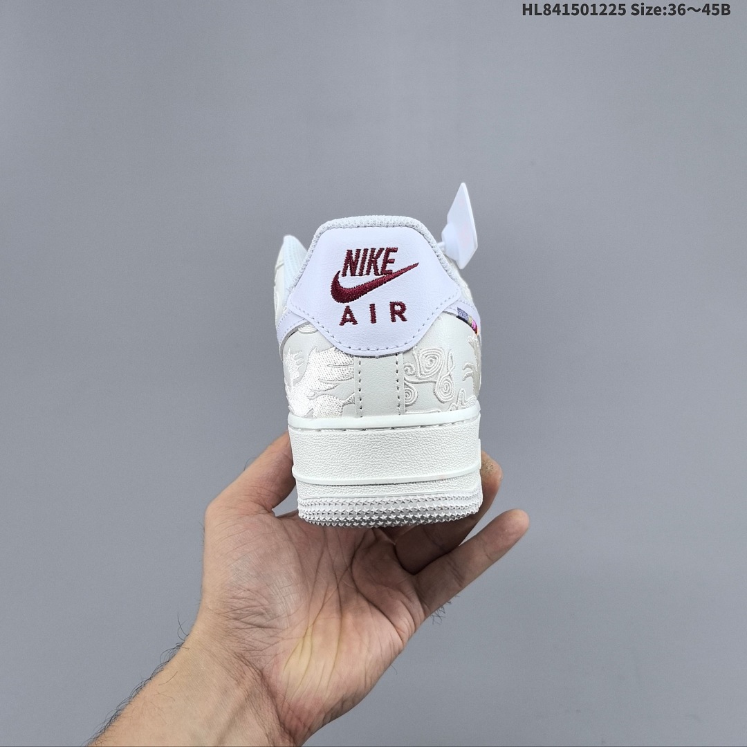 Footwear 244549086 photograph 6