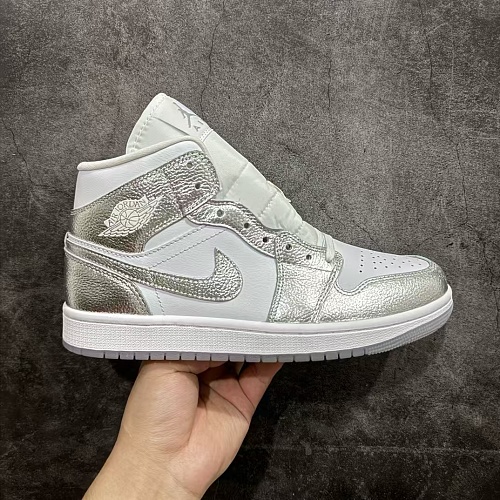 Footwear 242241516