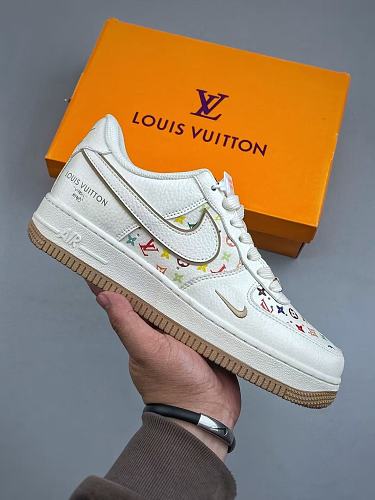 Footwear 241796974