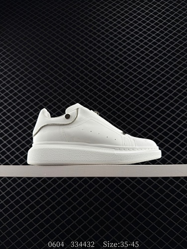 Alexander McQueen - 201149922