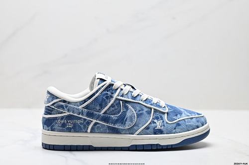 Footwear 241816728