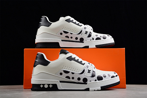 Louis Vuitton Trainer - 183042809