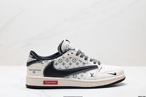 Footwear 242240576