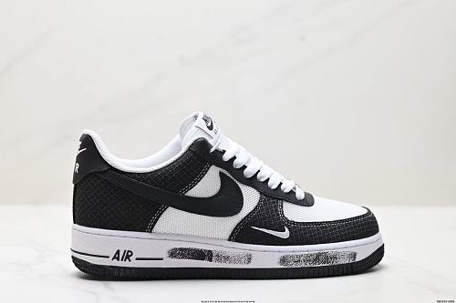 Footwear 241796837