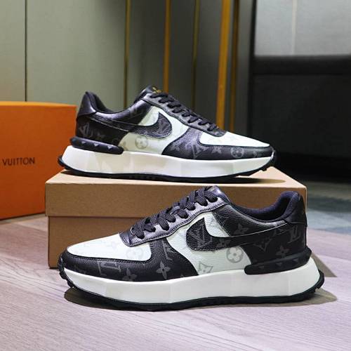 Louis Vuitton Trainer - 183359530